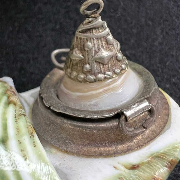 Antique shell Trinket - Picture 5 of 8